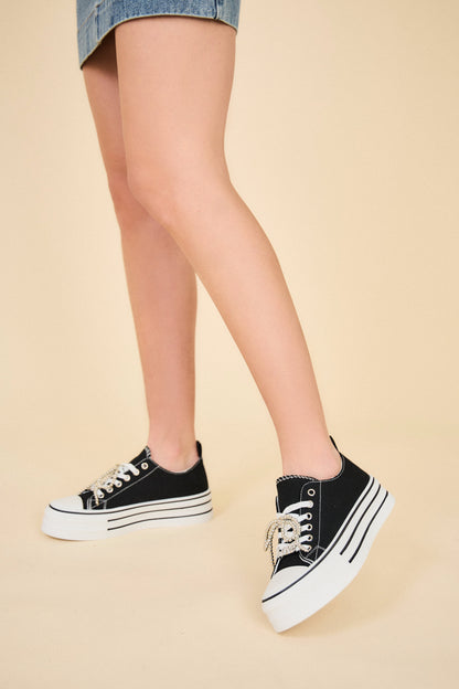 BK517 Baskets à lacets avec plateforme et bijoux